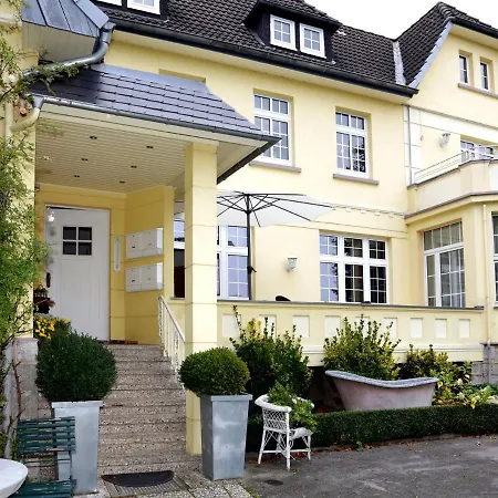 With A View Of The Weserbergland Appartement *