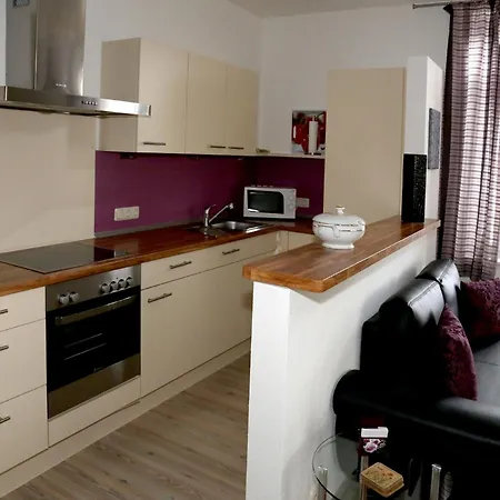 Stilvolle Ferienwohnung Mit Garten In Bad Pyrmont バート・ピルモント