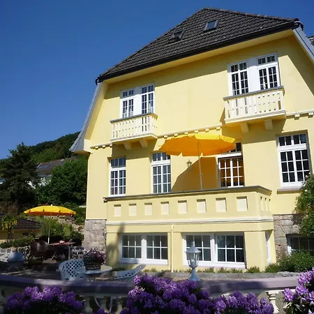 Stilvolle Ferienwohnung Mit Garten In Bad Pyrmont