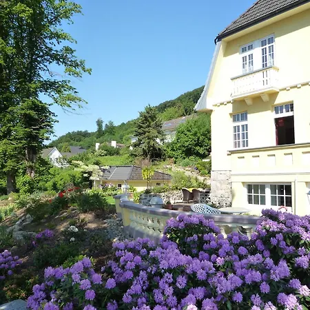 アパート Stilvolle Ferienwohnung Mit Garten In Bad Pyrmont