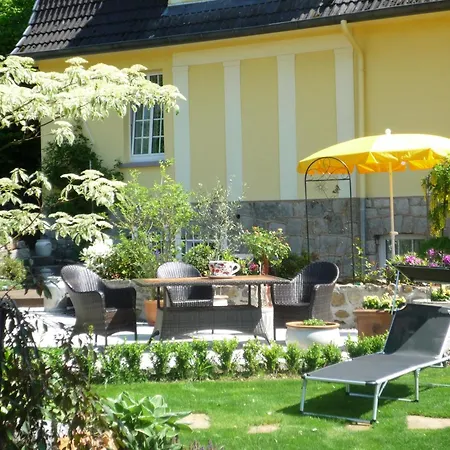 アパート Stilvolle Ferienwohnung Mit Garten In Bad Pyrmont *