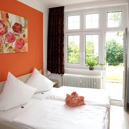 Stilvolle Ferienwohnung Mit Garten In Bad Pyrmont バート・ピルモント
